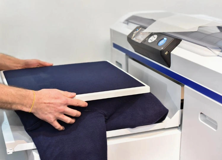 Screen Printing vs Digital Printing: Which Is Better? 3 Direct to Garment DTG Printing