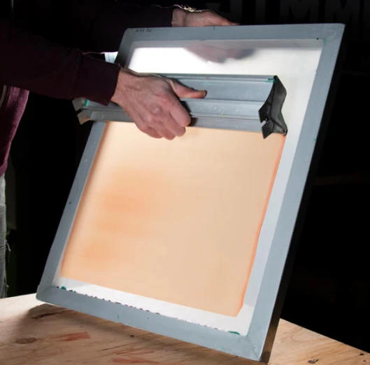 How to Create a Screen Using Emulsion: Step-by-Step Guide 4 Use Screen Printing Emulsion